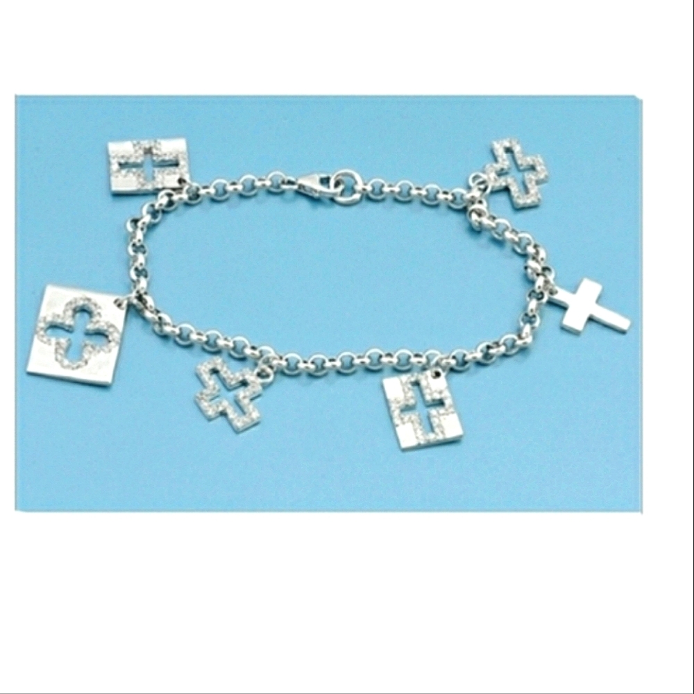 🥰 Cross Charm Bracelet
